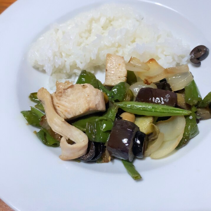 トマト無しの夏野菜!ラタトゥーユ(*´꒳`*)